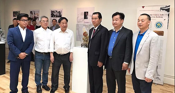 青田石雕亮相國外藝術(shù)精品展
