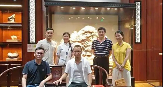 花藝大師倪志翔老師來(lái)館參觀