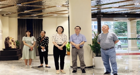 La Oficina Municipal de Asuntos Exteriores de Lishui fue a Qingtian para investigar y visitar el Museo de Planificación de Dongbaoshan